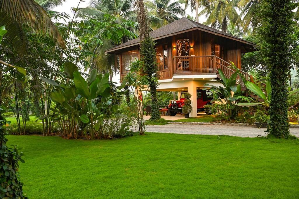 Villa Woods & Palms Pollāchi 外观 照片